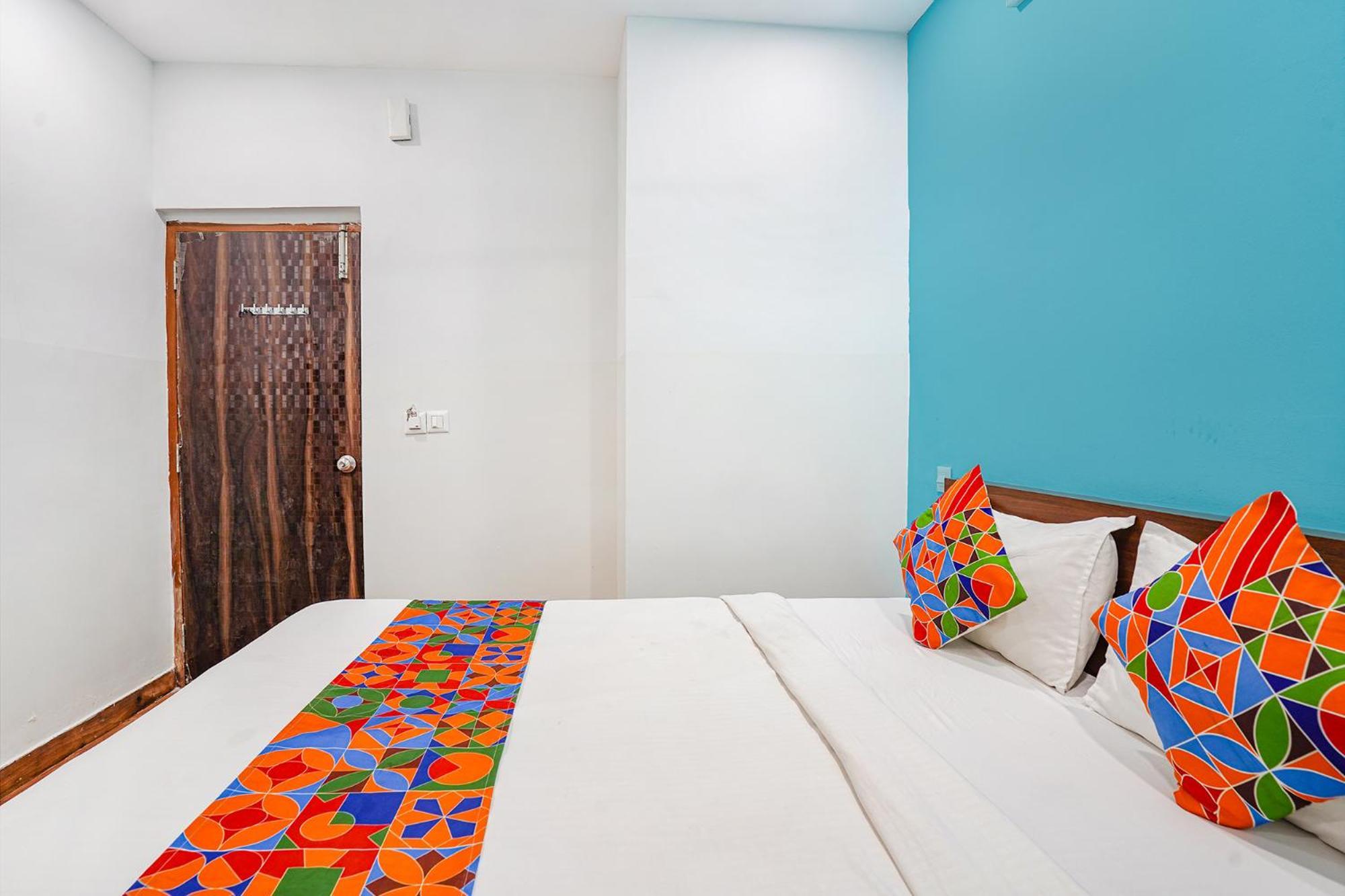 Fabhotel Rlv Green Palace - Nr Kengeri Satellite Town Бенґалуру Екстер'єр фото