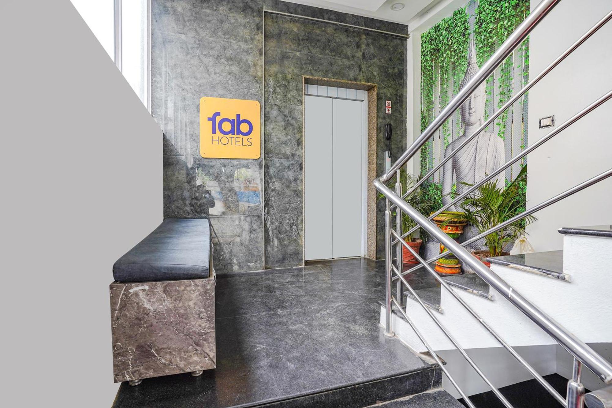 Fabhotel Rlv Green Palace - Nr Kengeri Satellite Town Бенґалуру Екстер'єр фото